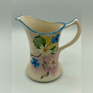 1958 hand painted vintage pitcher, daises and cornflowers